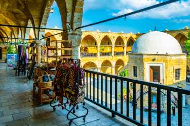 Atrakcje, Wycieczka Nikozja stolica dwóch Cyprów z Limassol