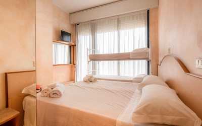 Obóz młodzieżowy, Rimini h. Crown*** - obóz Party Zone Hotel Crown***, 10 dni 16-19 lat